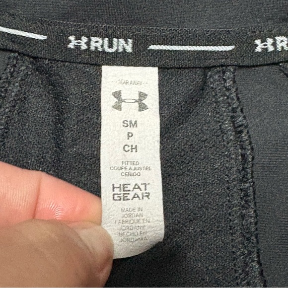 Under Armour Running Black Half-Zip Pullover - Picture 6 of 13